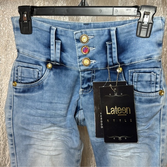 ALONSO PALACIO butt lifting Lateen jeans - Picture 4 of 14